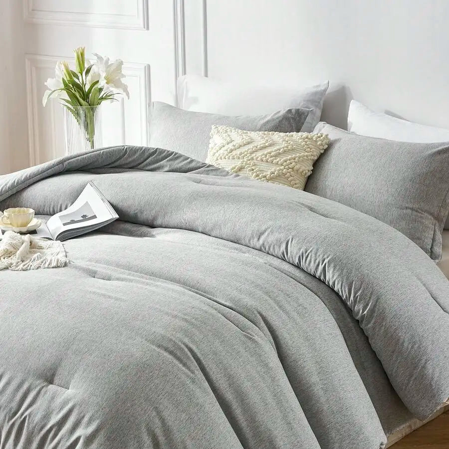 CloudNest Soft Comforter Set