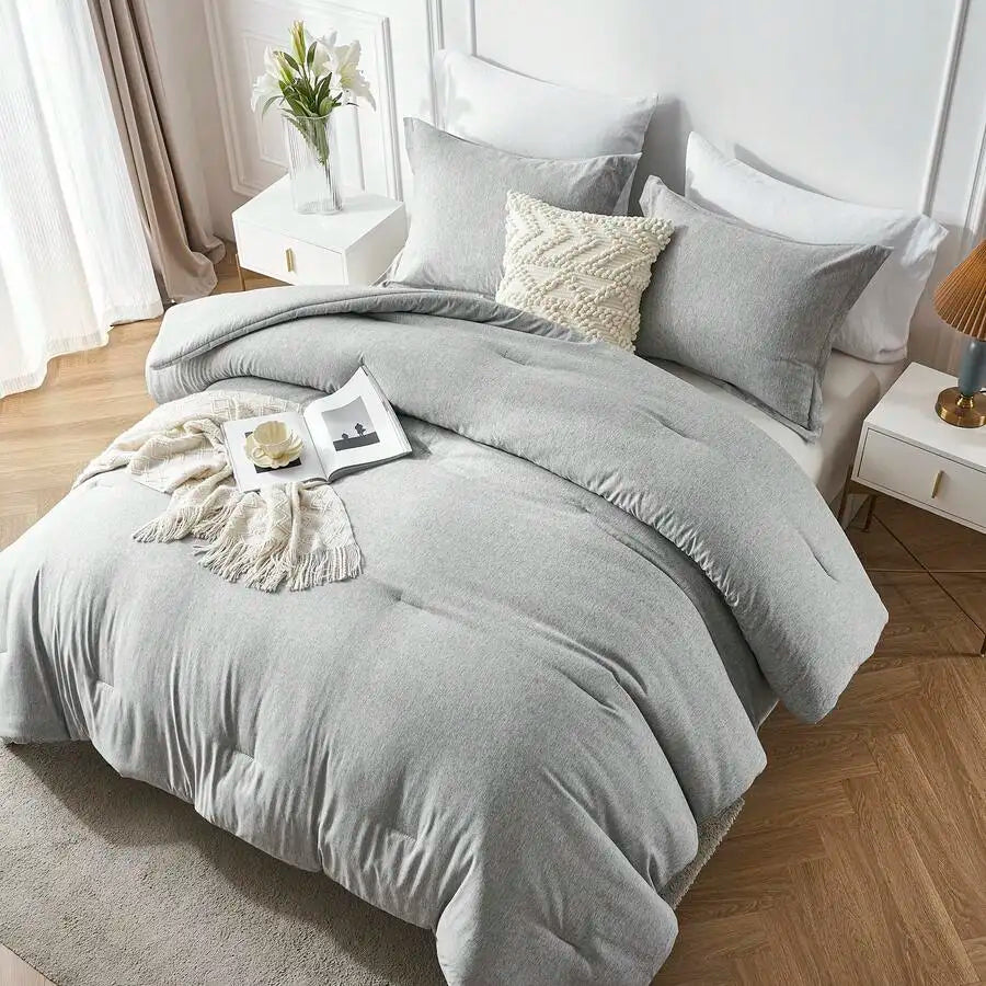 CloudNest Soft Comforter Set
